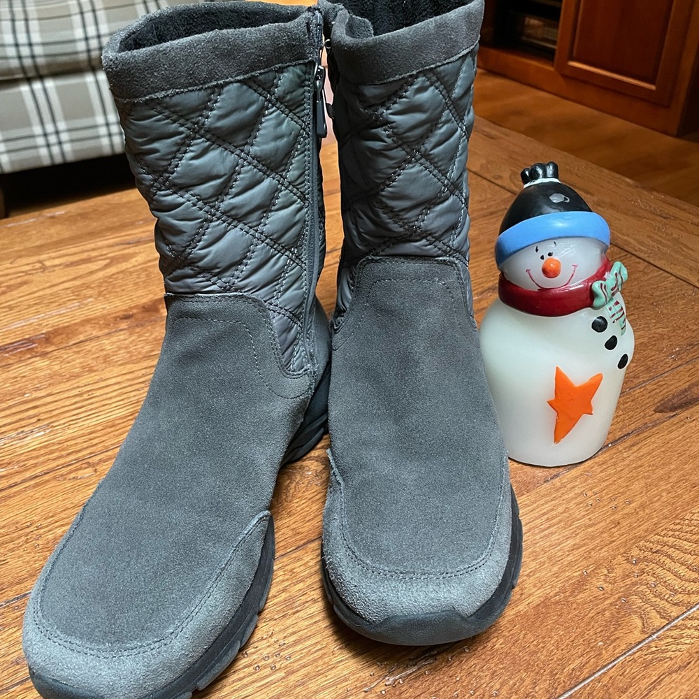 Land’s End gray snow boots 10M